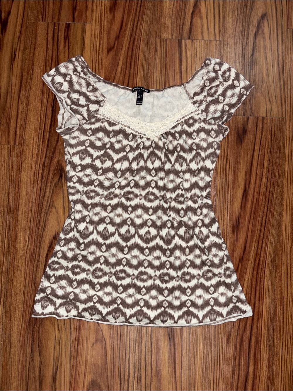 Y2K Fang White/Brown Top for Women